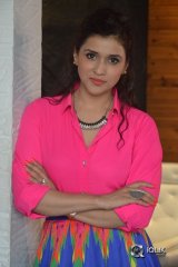  Mannara Chopra Interview About Rogue Movie